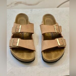 Birkenstock Arizona soft footbed sandal size 39, women size 8, Men size 6